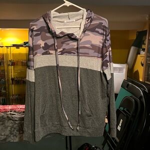 Women’s long sleeve shirt with hood XXL